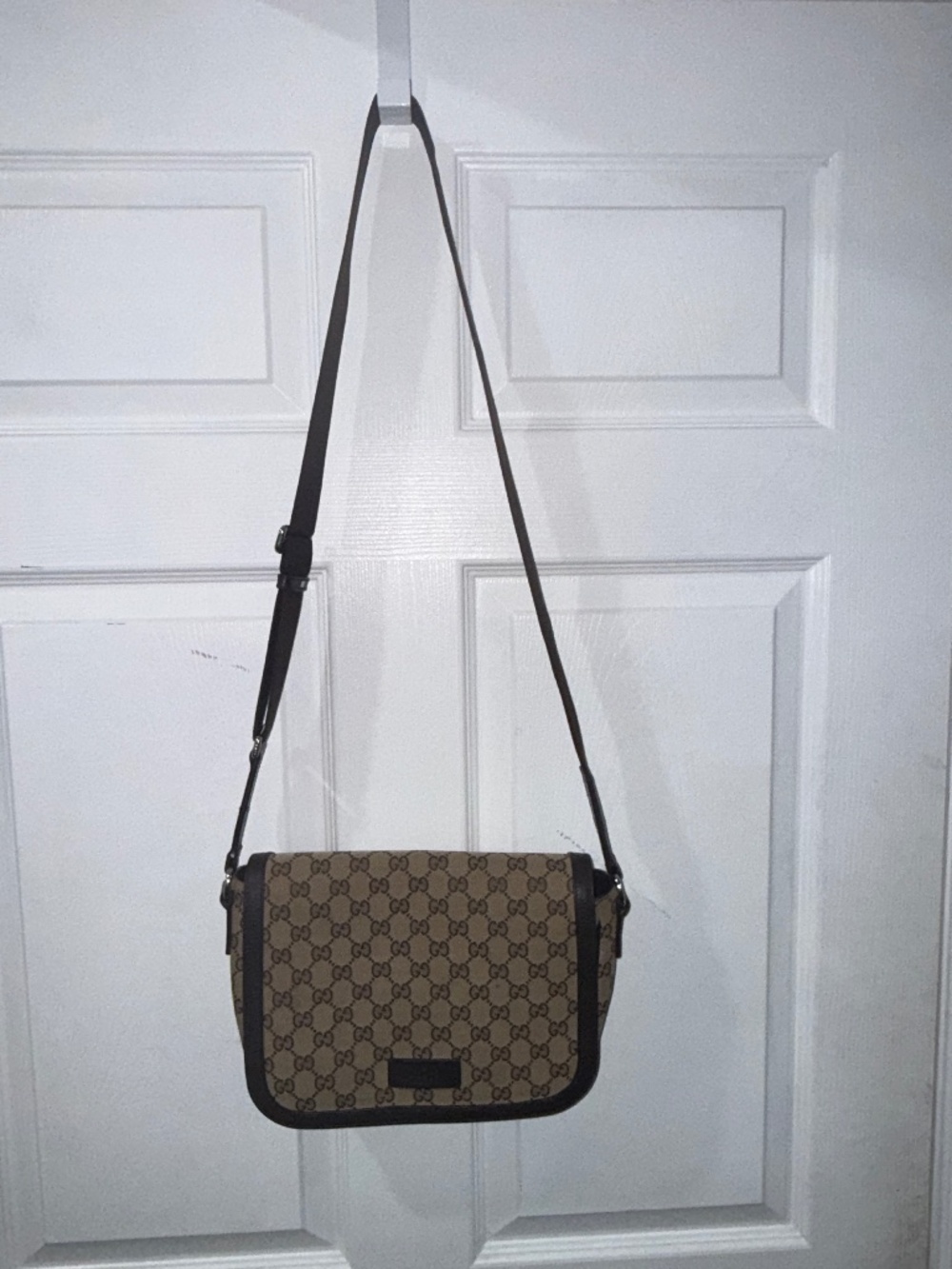 Gucci Beige GG Monogram Canvas Small Crossbody Messenger Bag Silver Hardware